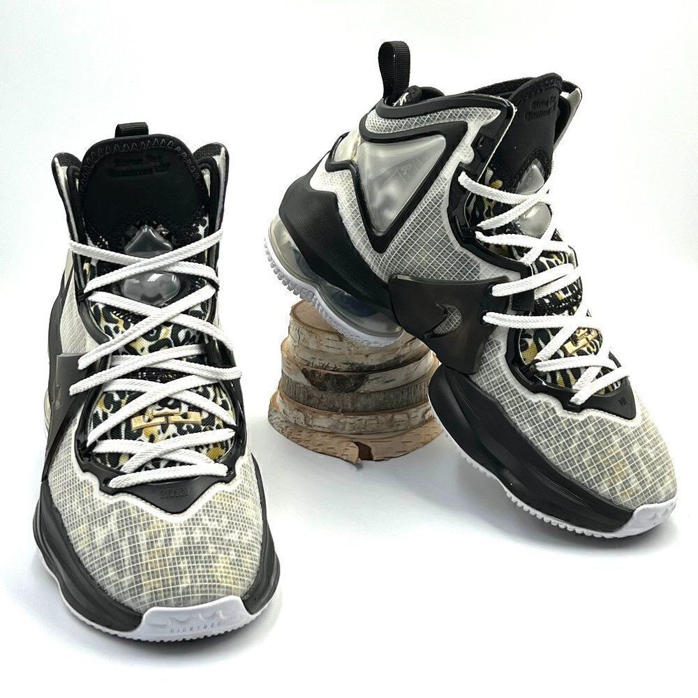 LeBron 19 SE GS 'White Metallic Gold'